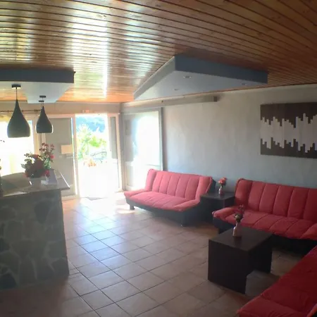Hotel Politia 3*