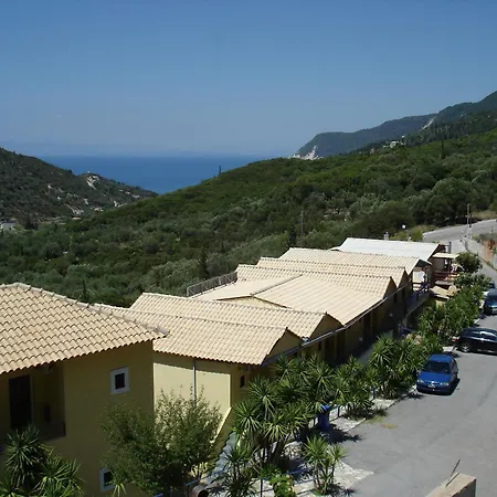 فندق Politia 3*