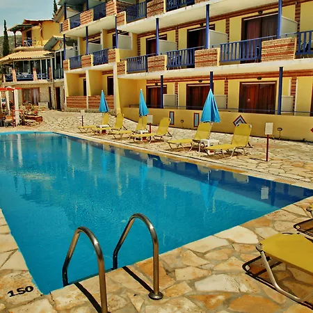 Politia فندق 3*