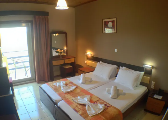 Hotel Politia 3*