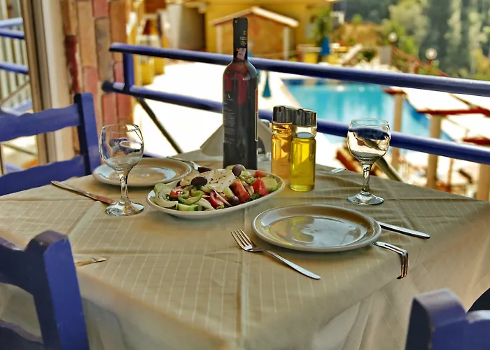 Politia Hotel 3*